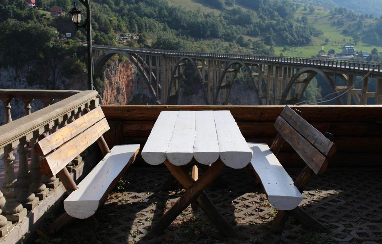 Tara Bridge Castle Žabljak Exterior foto